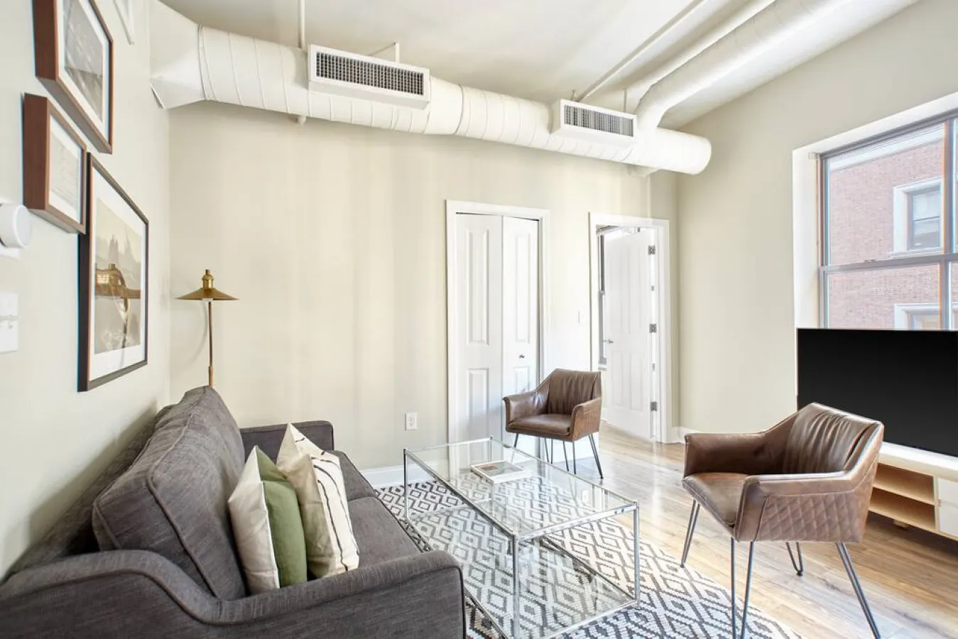 FIDI 2br Keyless Entry Fully Furnished 4