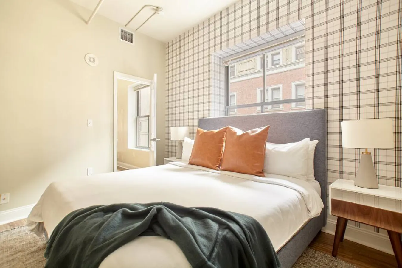 FIDI 2br Keyless Entry Fully Furnished 5