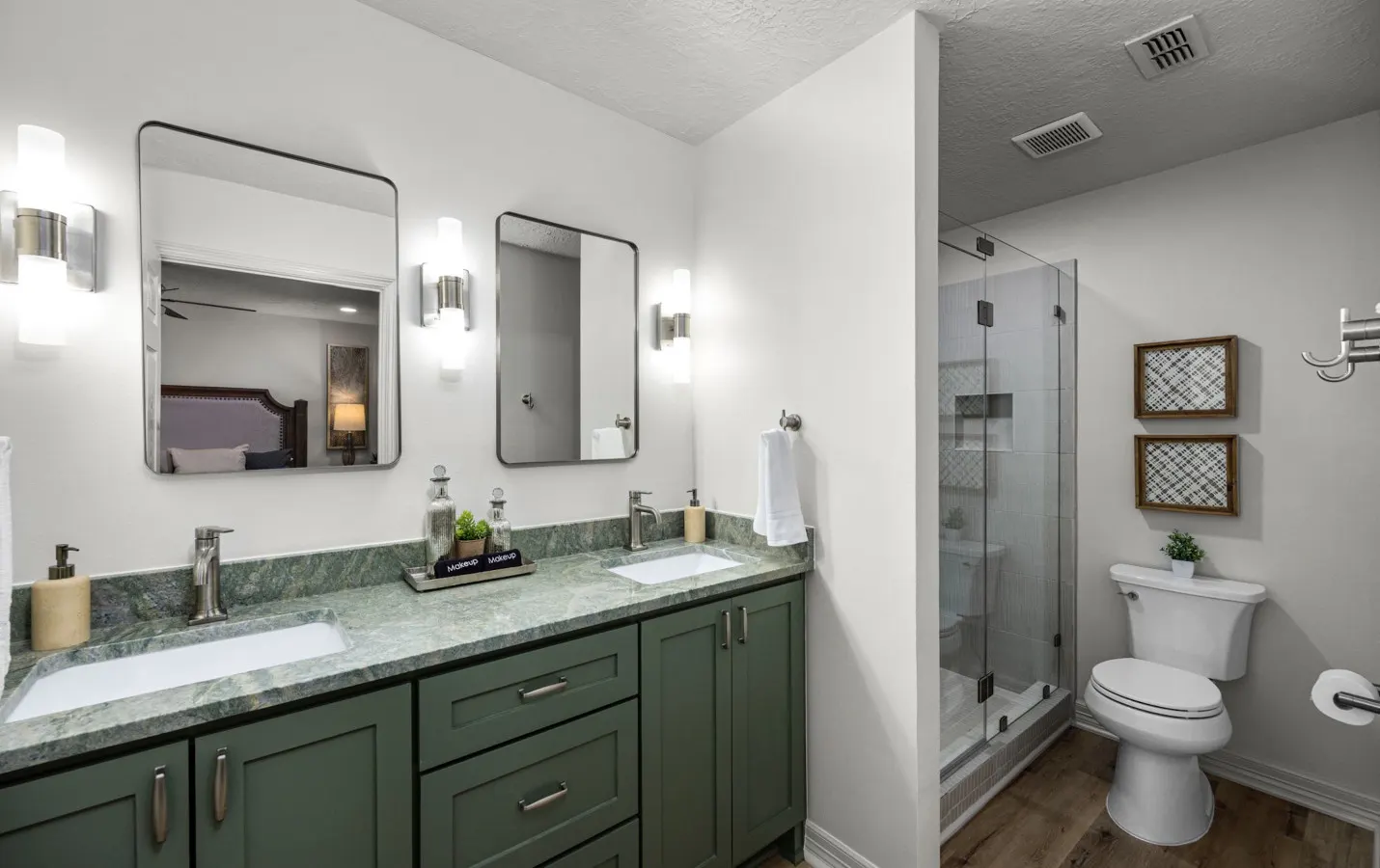 Music-Themed Montrose 2BR, Sleeps 10, Walk to Bars & Dining - Houston — foto 5