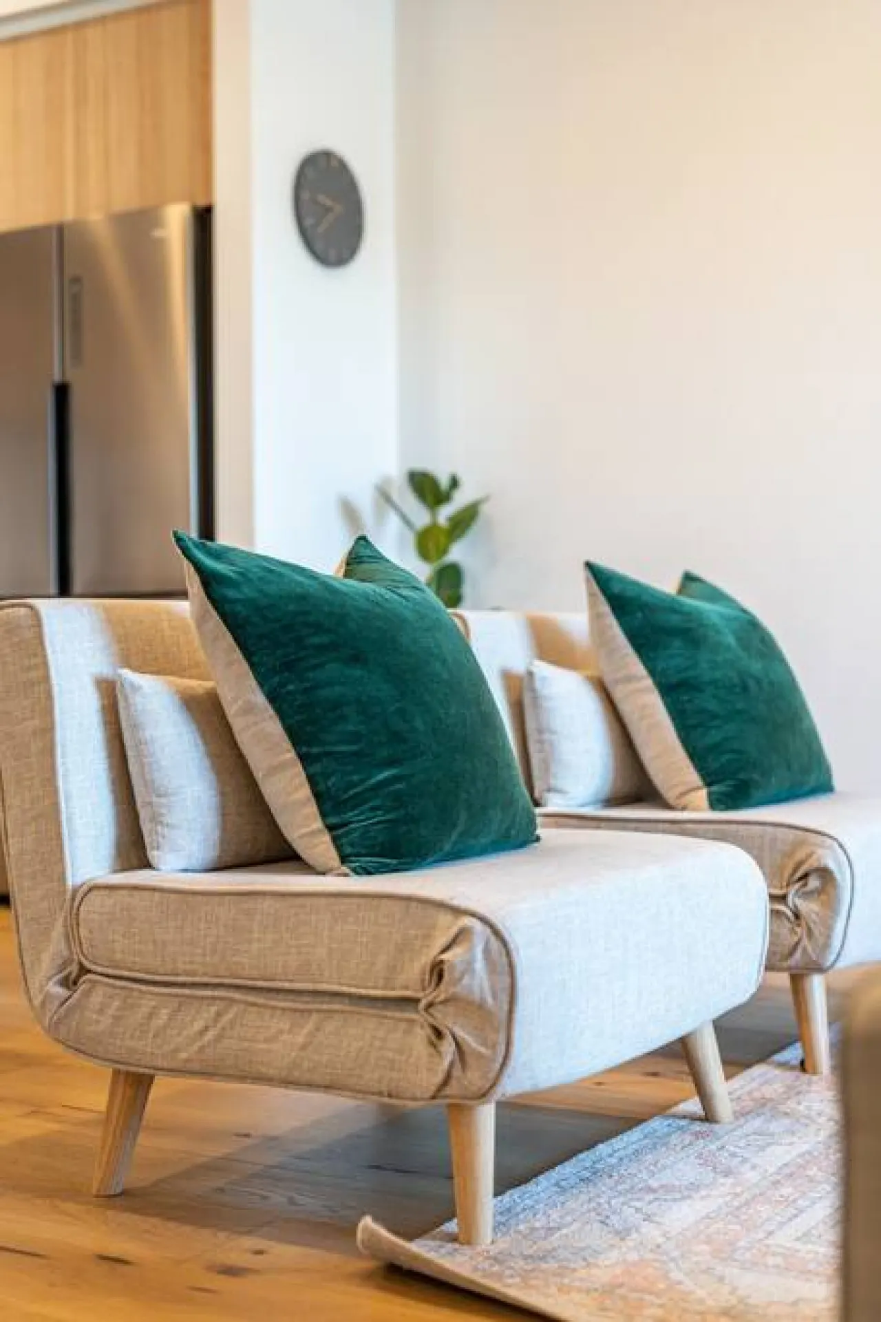 SYLO Luxury Apartments—Penthouse with City Views 9