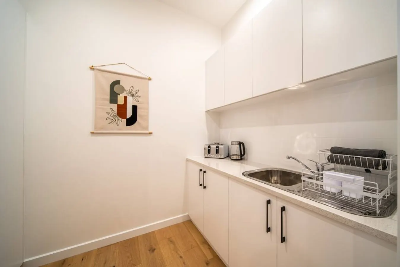 SYLO Luxury Apartments—Penthouse with City Views 15