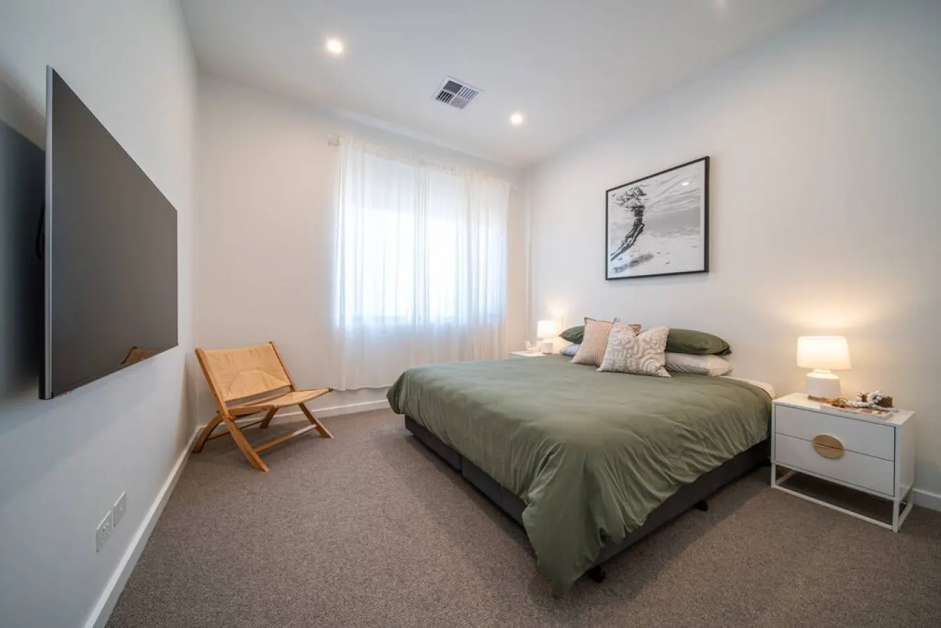 SYLO Luxury Apartments—Penthouse with City Views — photo 4