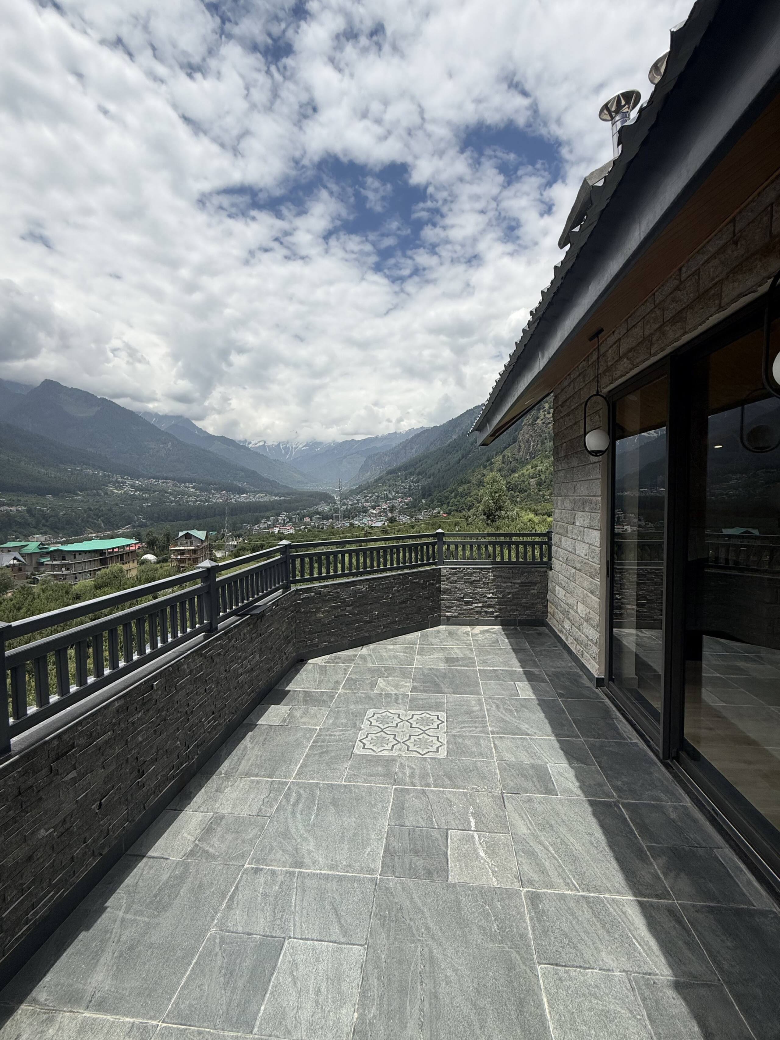Orowoods The sanctury in the Himalayas. — photo 4