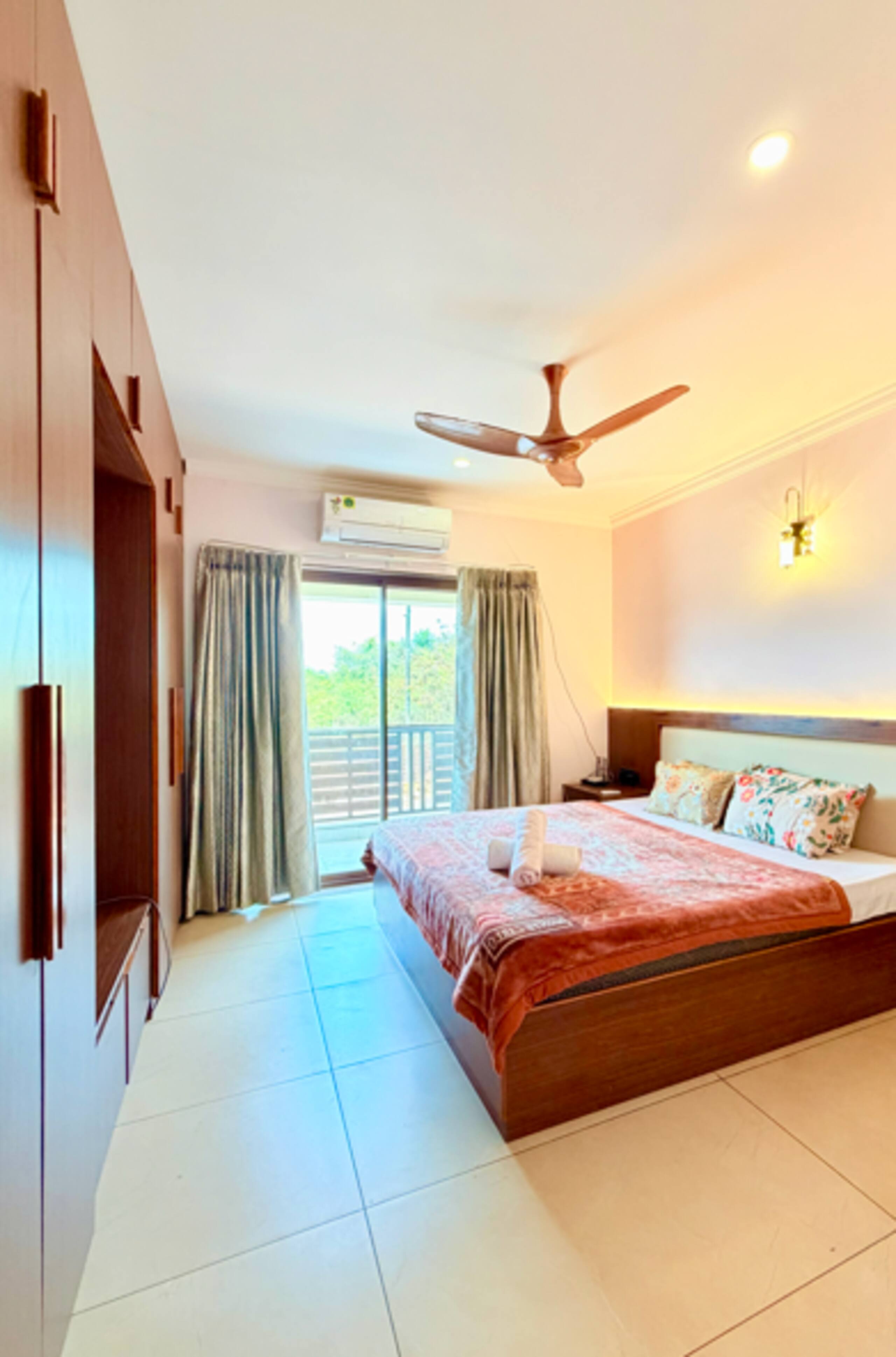 Stylish Stay 2BHK in Dona Paula 11