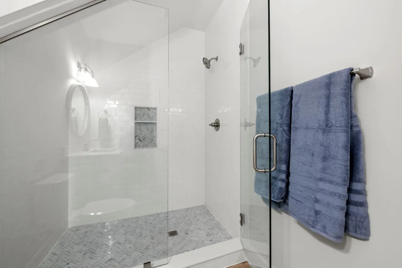 Towne Treasures A ~ Brand-New Luxe Coastal Retreat with Private Cocktail Pool 20
