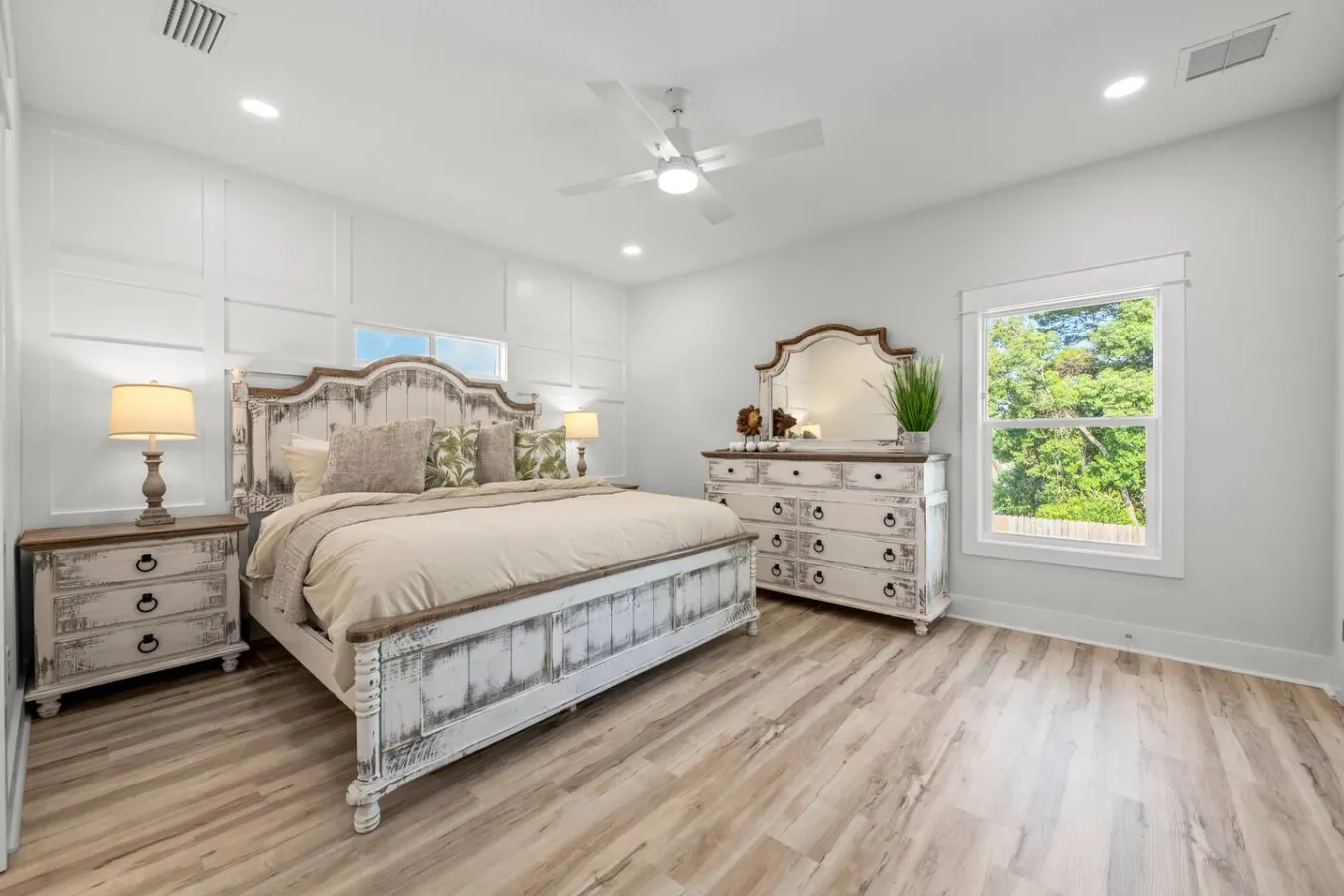 Towne Treasures A ~ Brand-New Luxe Coastal Retreat with Private Cocktail Pool 7