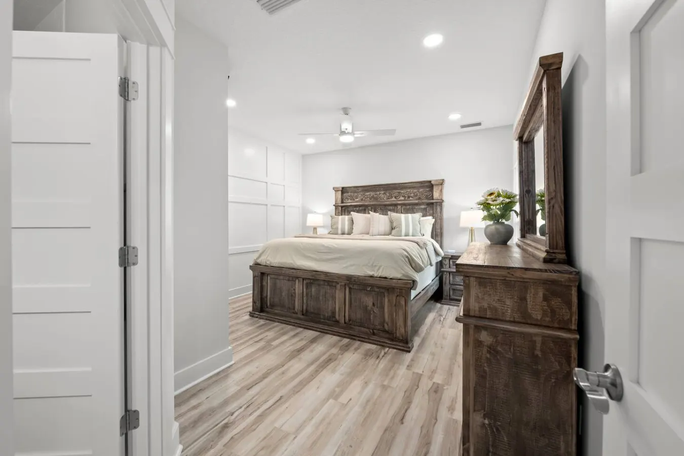 Towne Treasures A ~ Brand-New Luxe Coastal Retreat with Private Cocktail Pool 8