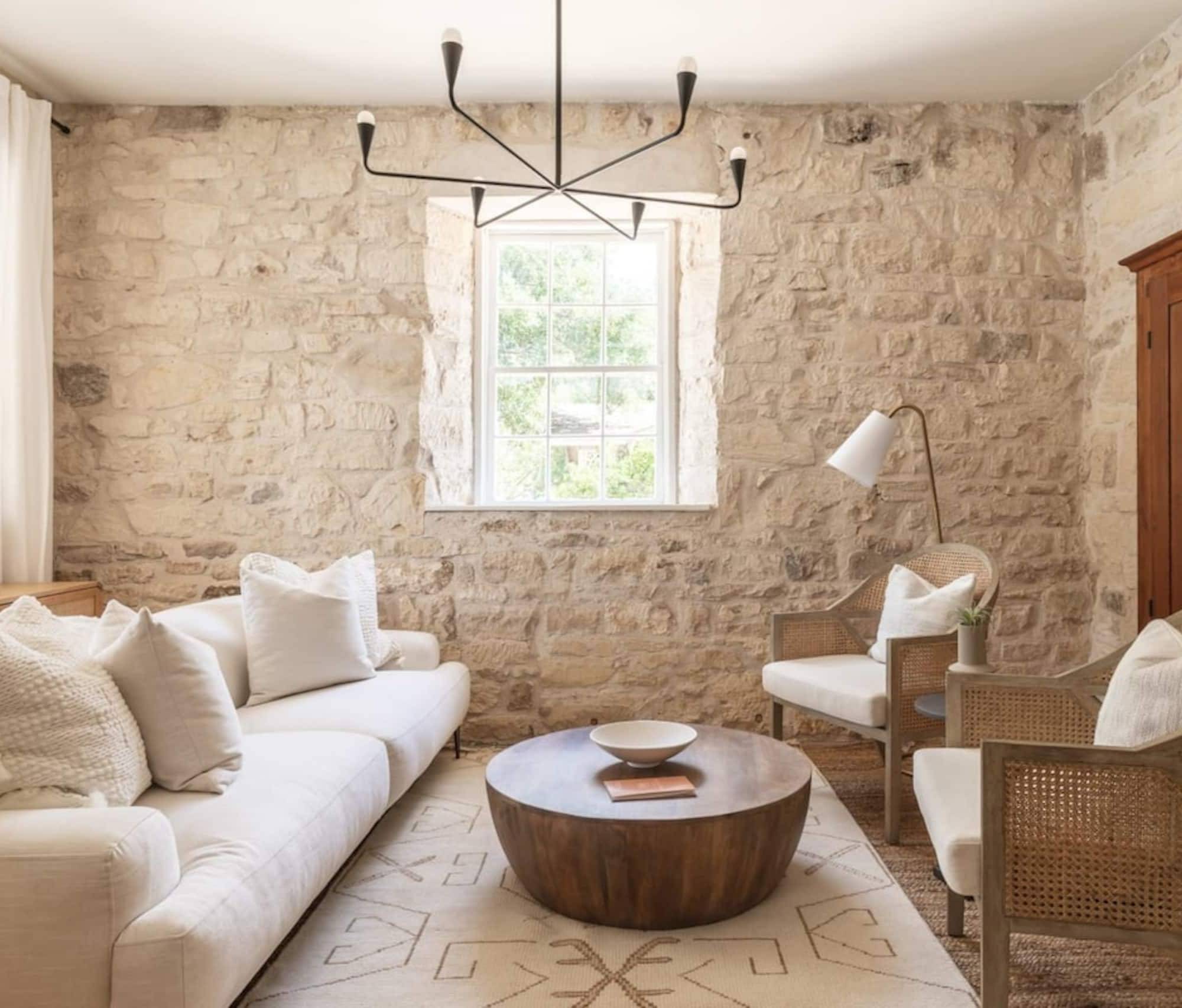 Stone Haus — photo 1