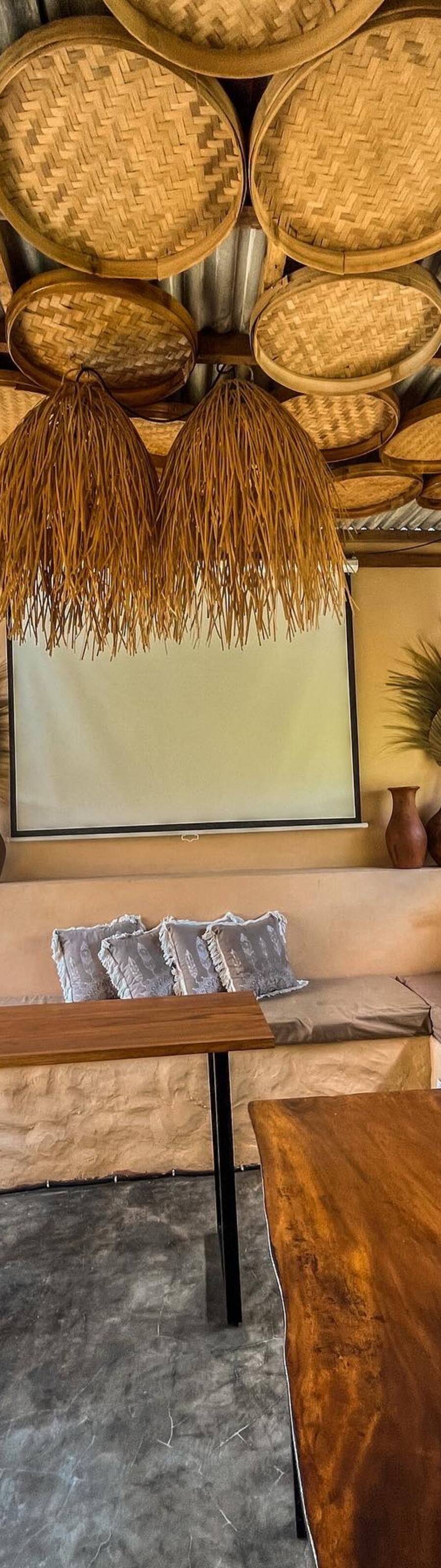 Woywoy Tropical - Cheerful 3 Bedroom Private Villa — photo 2