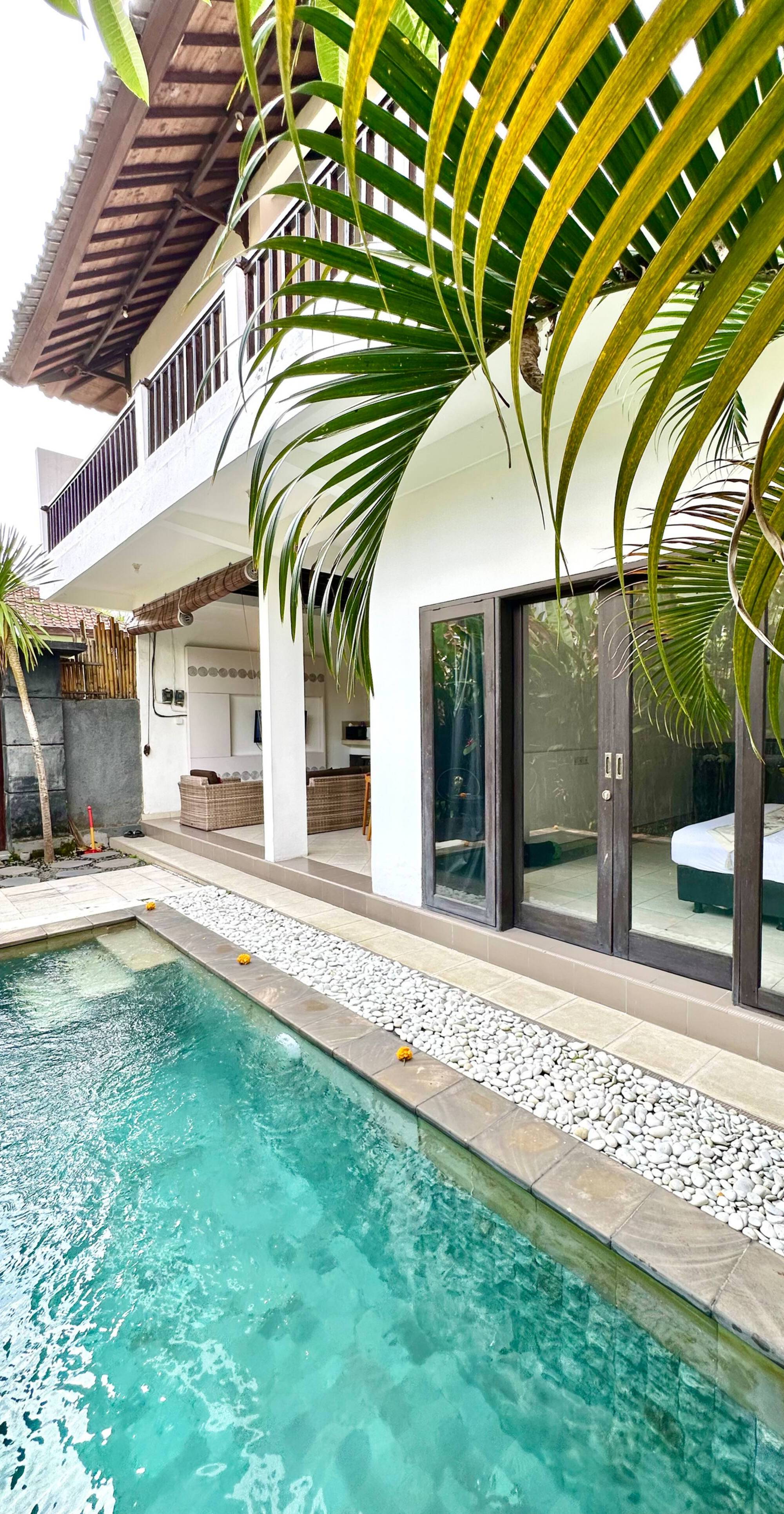 Family Villa in the middle of Legian walk to beach — photo 1