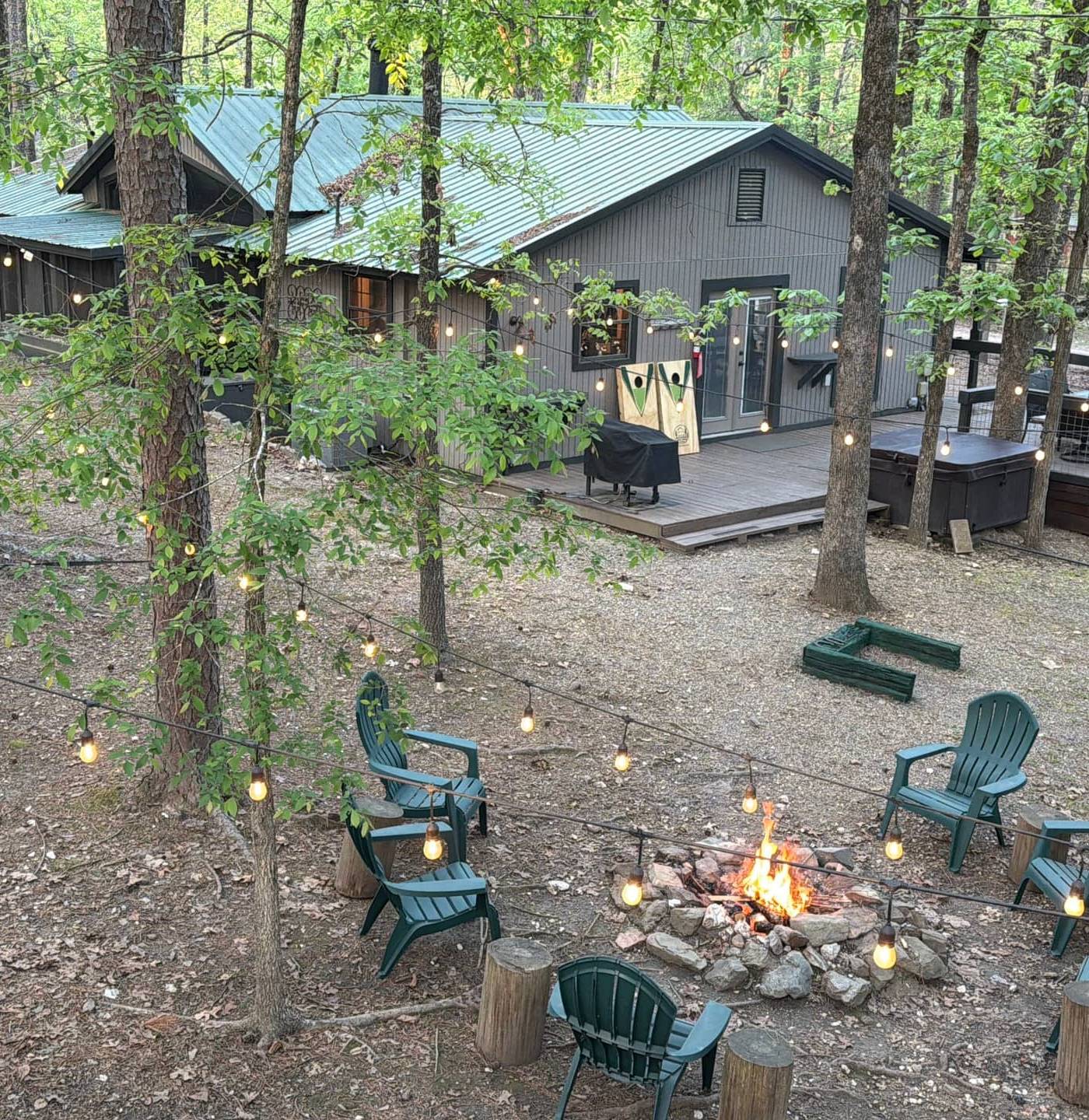Ideal Location Cabin — photo 1