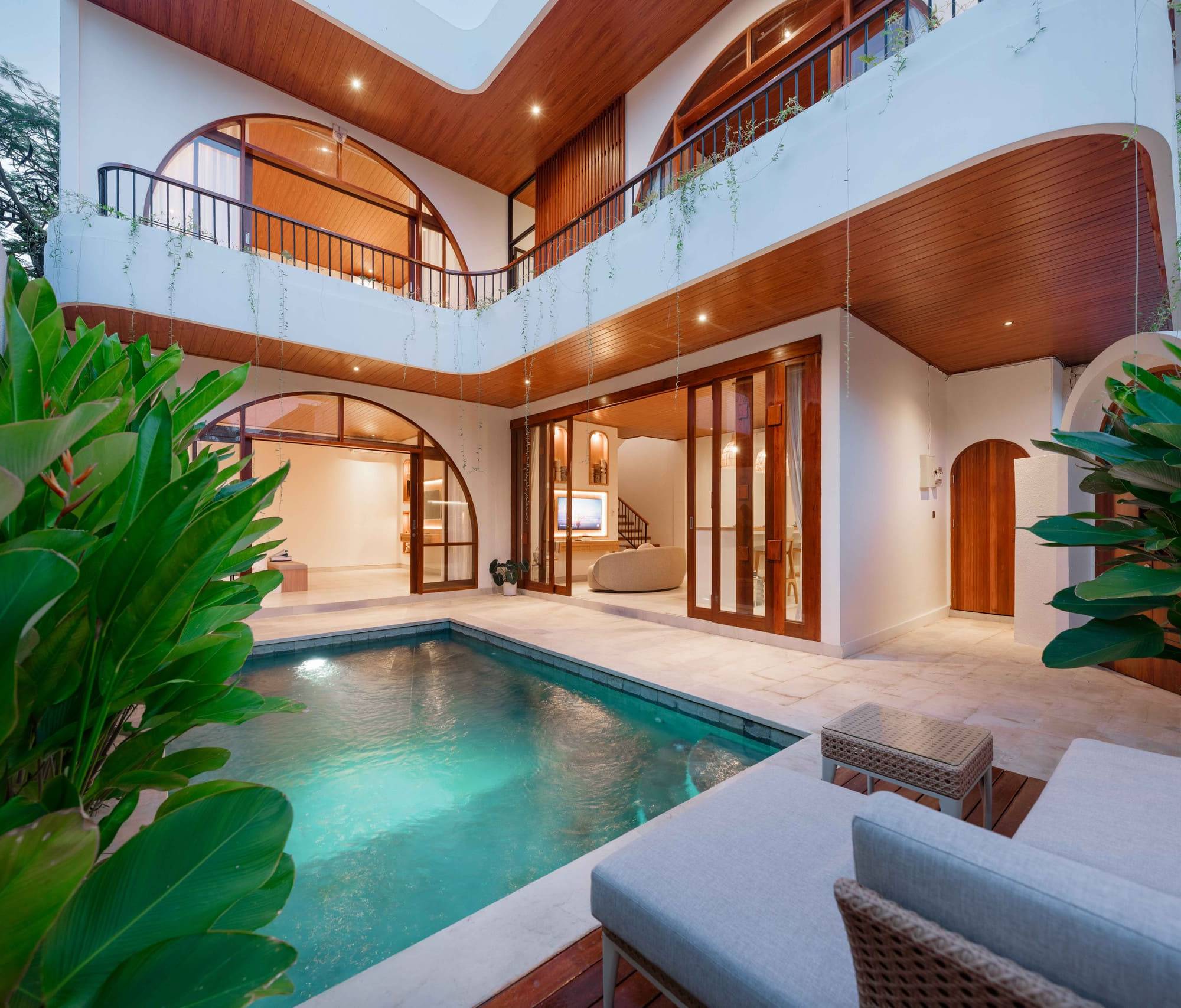 NUQ Seminyak - Spacious 3BR Pool Villa — photo 1