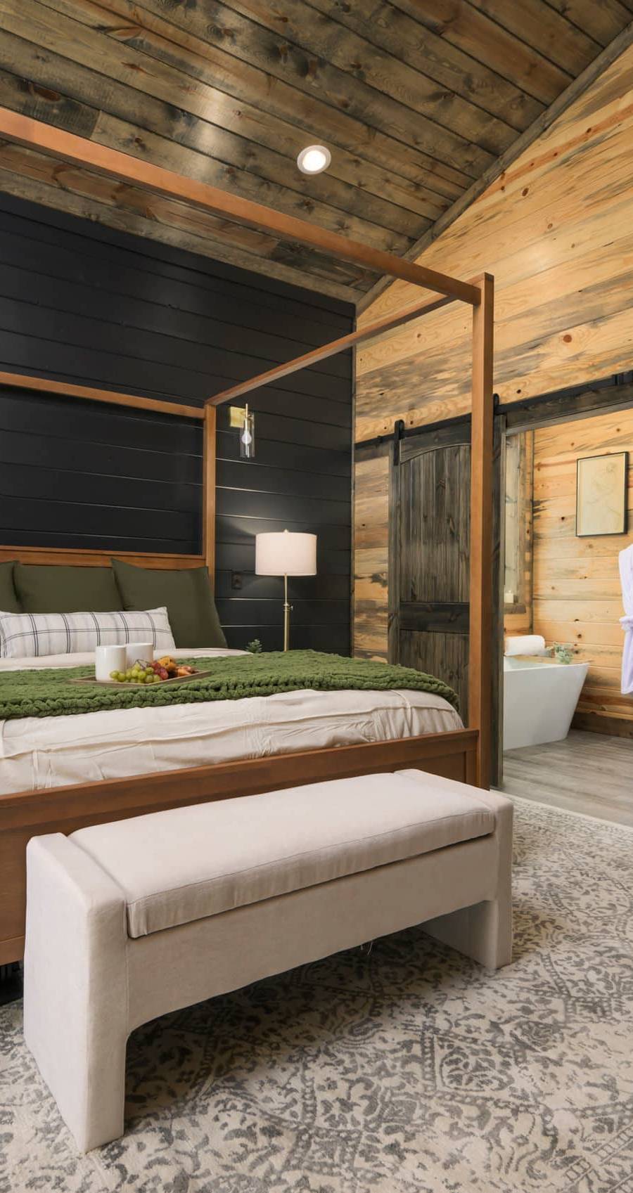 Romantic Escape (Sauna, Soaking Tub & Hot Tub) — photo 2