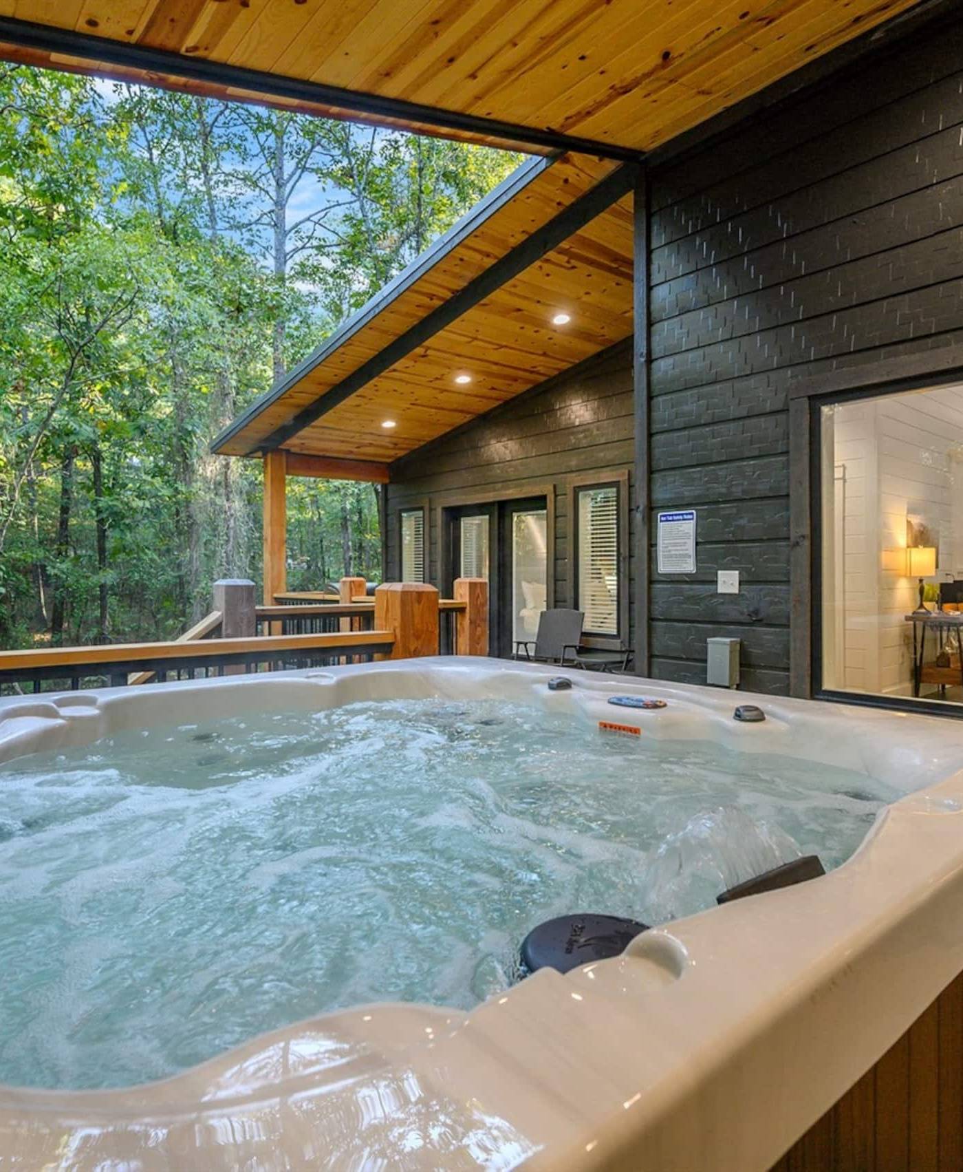Romantic, Spacious, Modern Cabin — photo 1