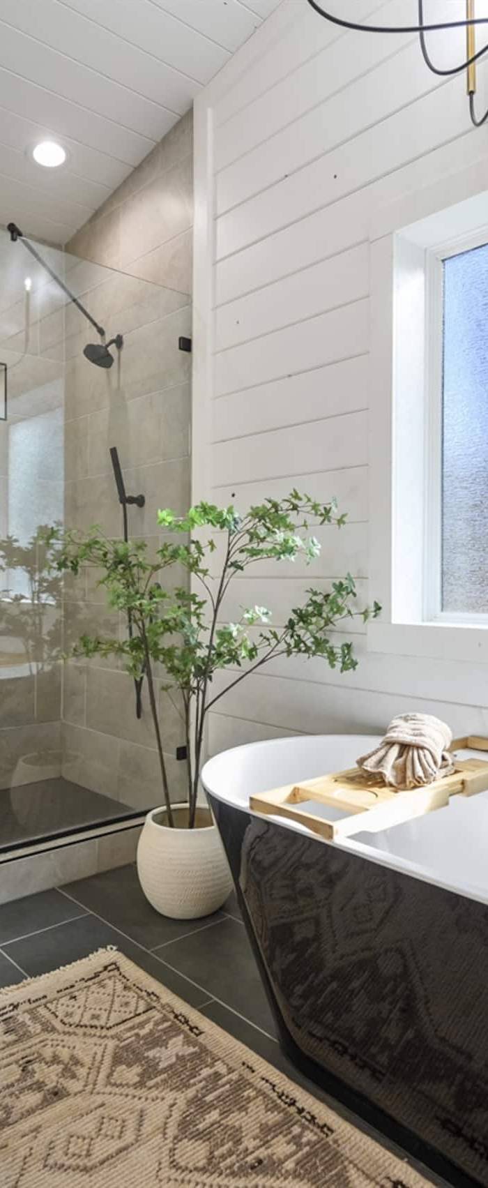 Romantic, Spacious, Modern Cabin — photo 3