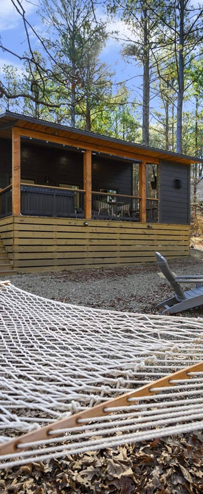 Romantic, Spacious, Modern Cabin — photo 5