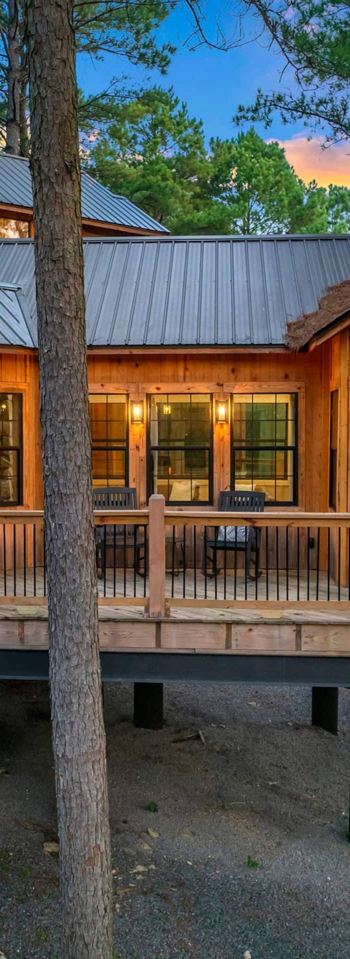 Wildberry Treehouse (Berry Creek Cabins) — photo 2