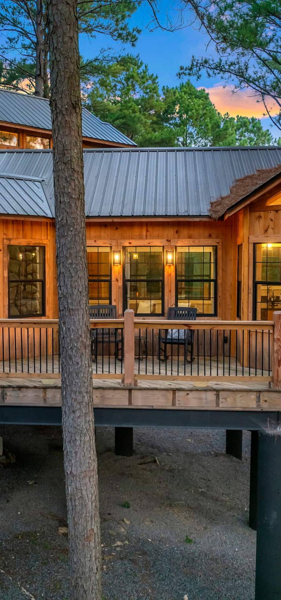 Wildberry Treehouse (Berry Creek Cabins) — photo 2