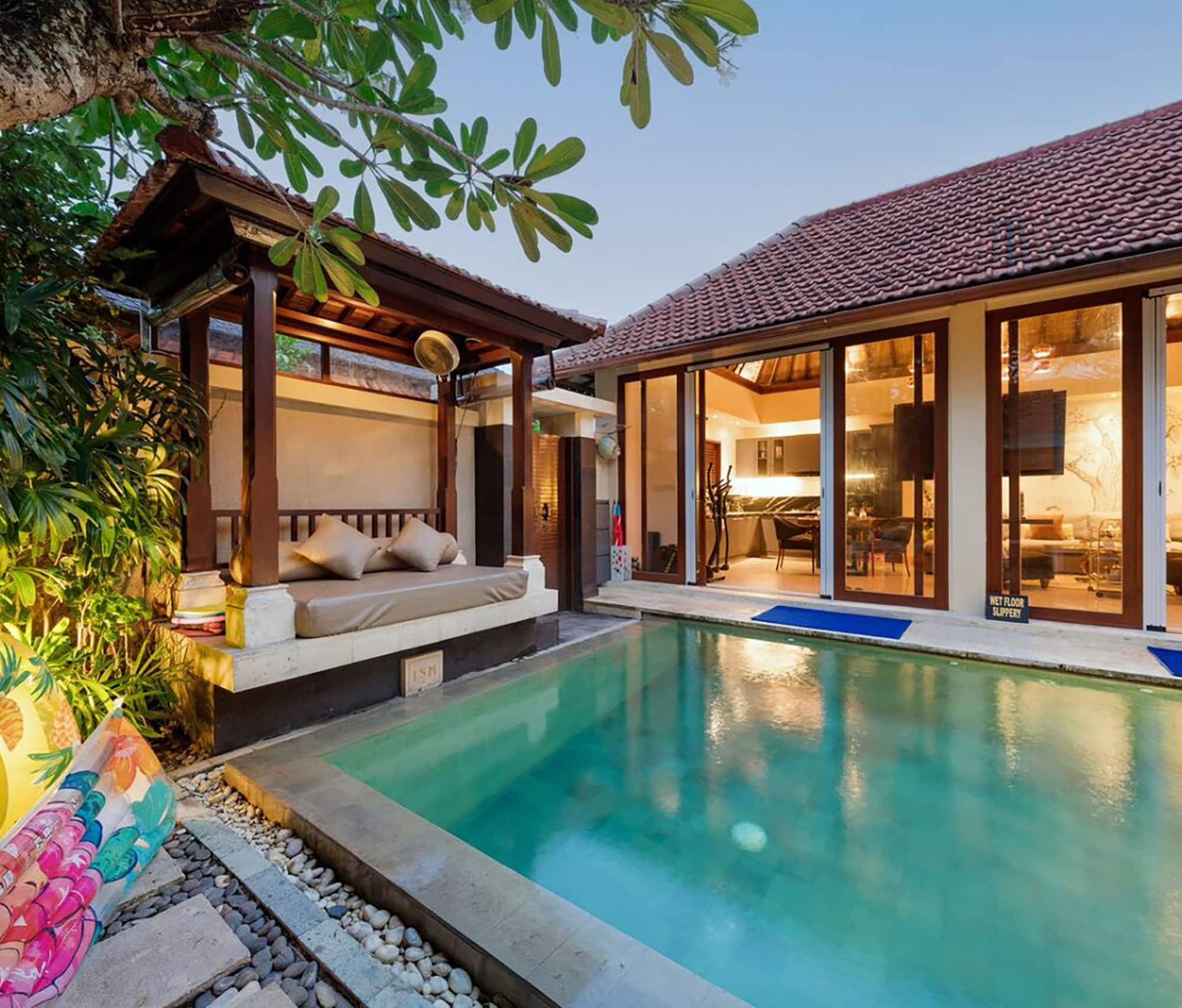 Ultra Deluxe Spa Villa, 5 min Beach, Seminyak — photo 1