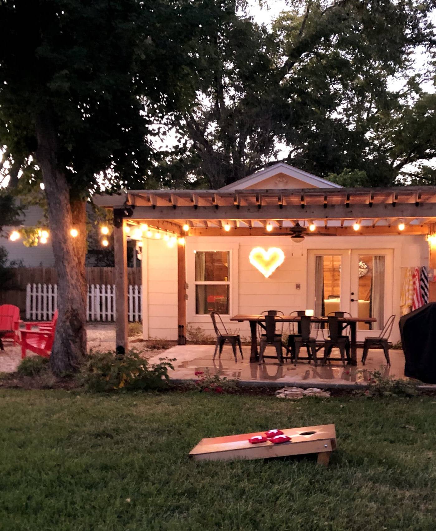 Hot Tub + Clubhouse Cottage (Walk to Main) — photo 1