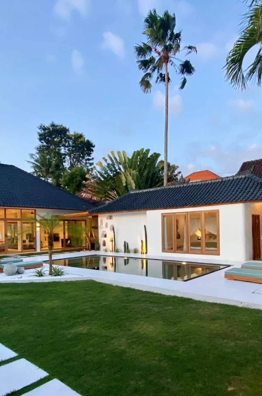 Brand New Private 3 BR Villa Sabarraca, Seminyak — photo 2