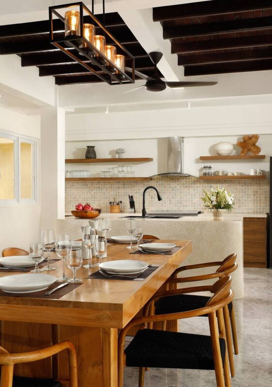 Quiet 5BR Villa Close to the Beach with Full Staff — photo 2