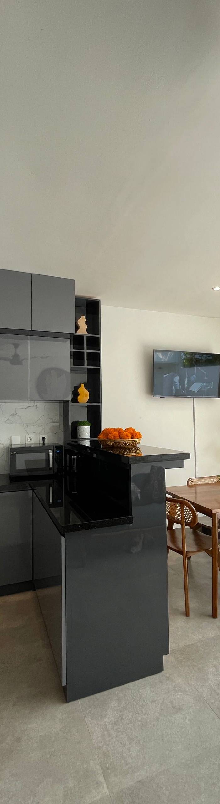Sunflower Bali Villa 3BR Legian Double Six Beach — photo 3